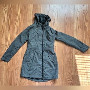 Athleta Rainfall Rain Jacket Parka Coat Heathered Gray Charcoal Hooded Size XS